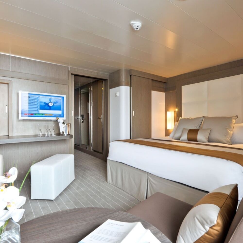 Ponant L'Austral Suite Deluxe Francois Lefebvre