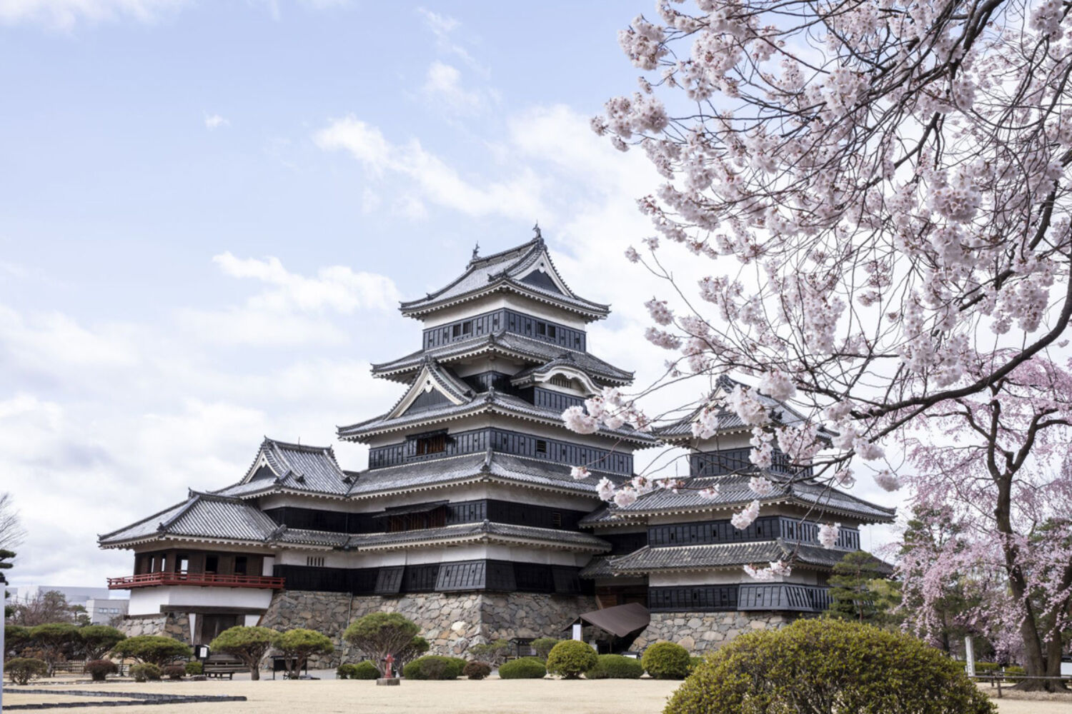 Matsumoto Castle JNTO