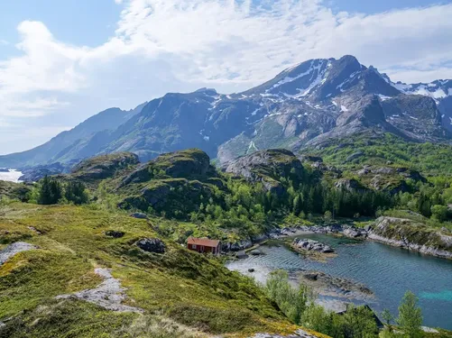 Nesland Village Hike Nusfjord