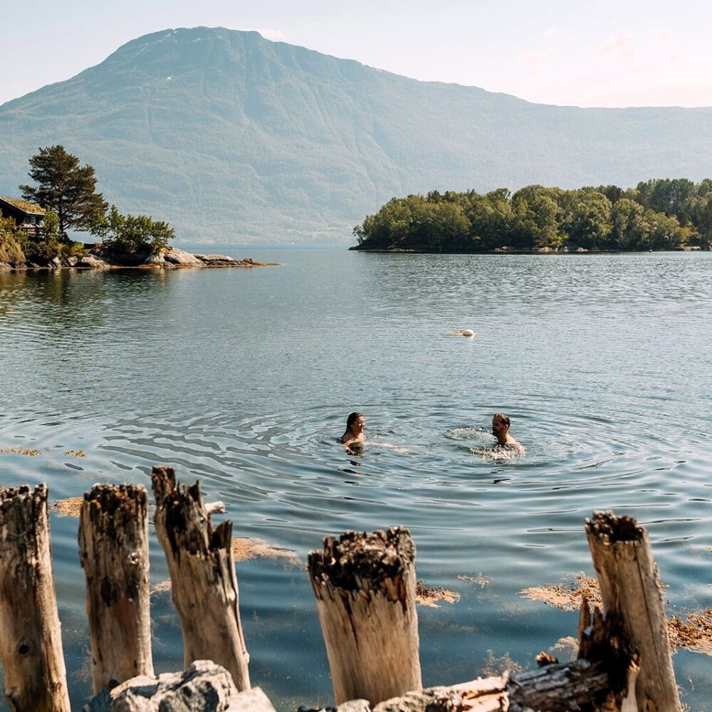Storfjord Hotel Maroy Klouda 238
