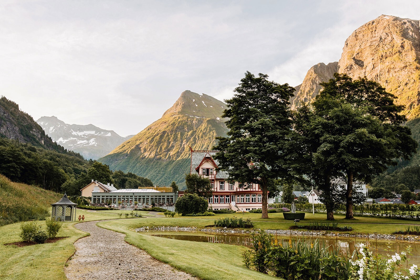 Union Øye Hotel, Sunnmøre Alps