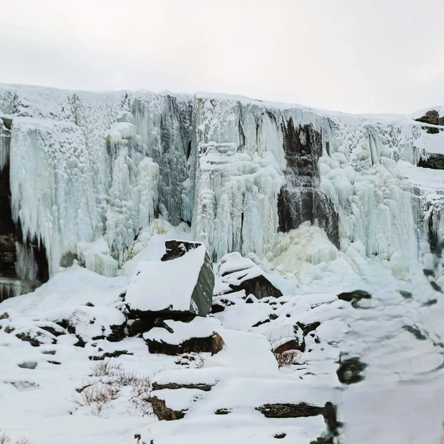 Frozen waterfall hike Sorrisniva