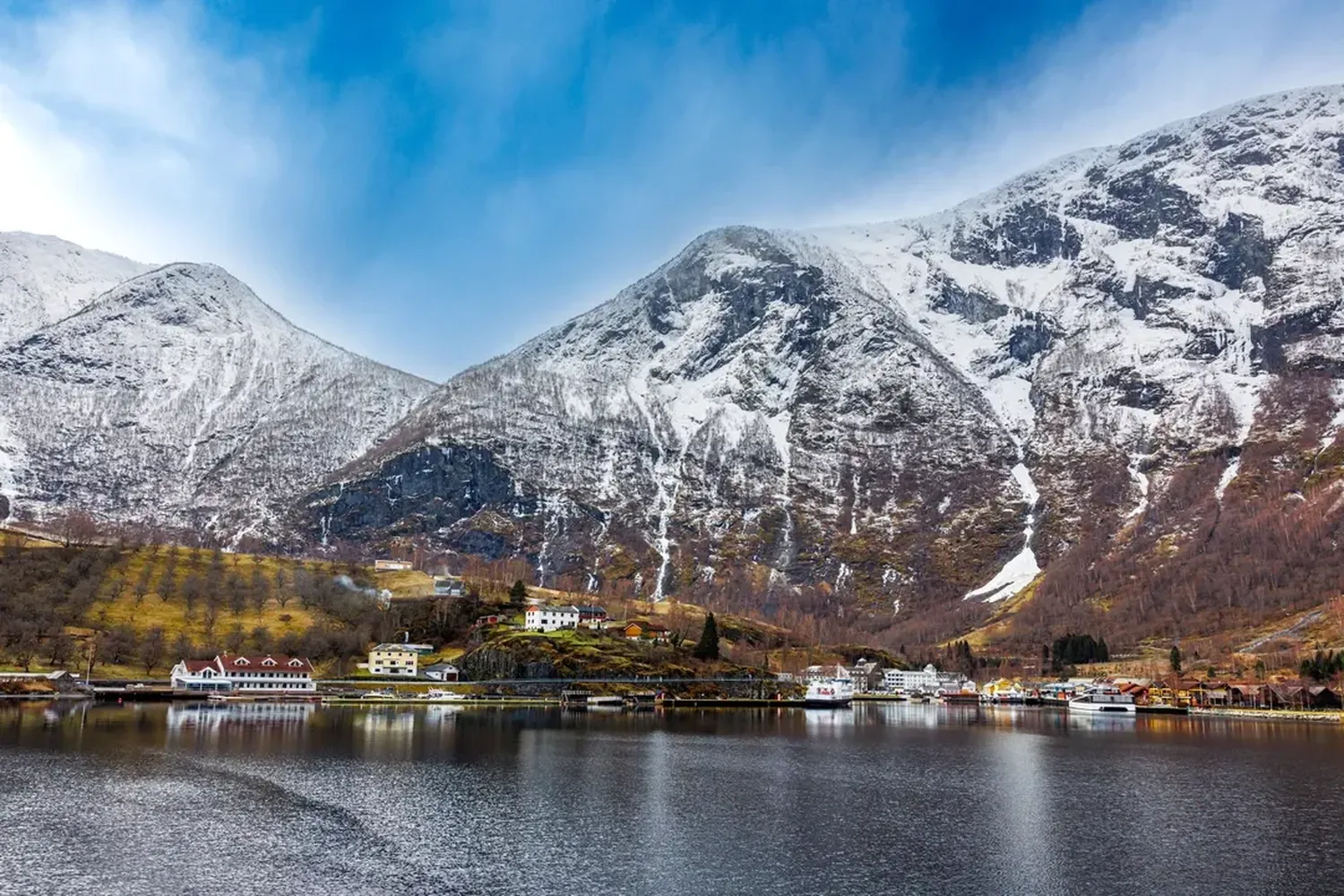 Flam cruise port and railway in winter bg09273 Foto Mathias Falcone