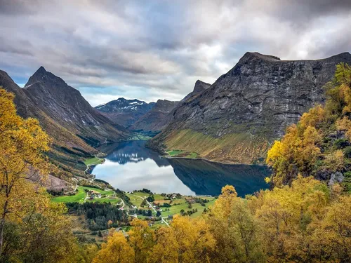 URKE HJORUNDFJORDEN FOTO ARNFINN TONNESEN