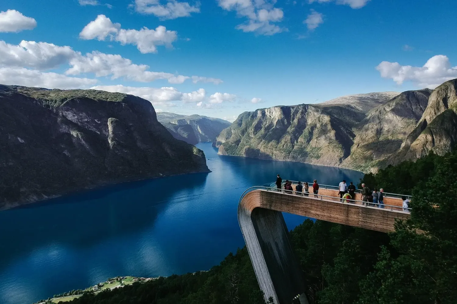 Stegastein viewpoint Robert Bye Unsplash