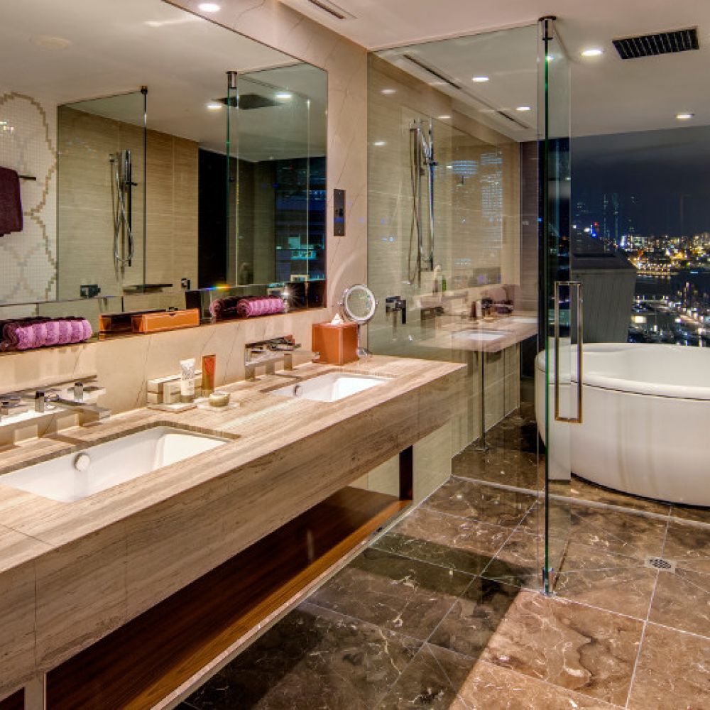 The darling adored suite bathroom