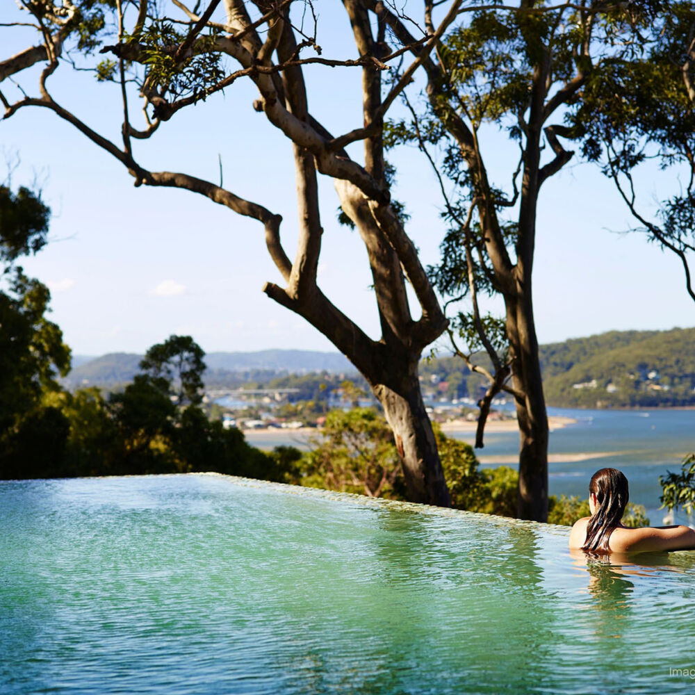 Pretty Beach House Pool Tourism Australia