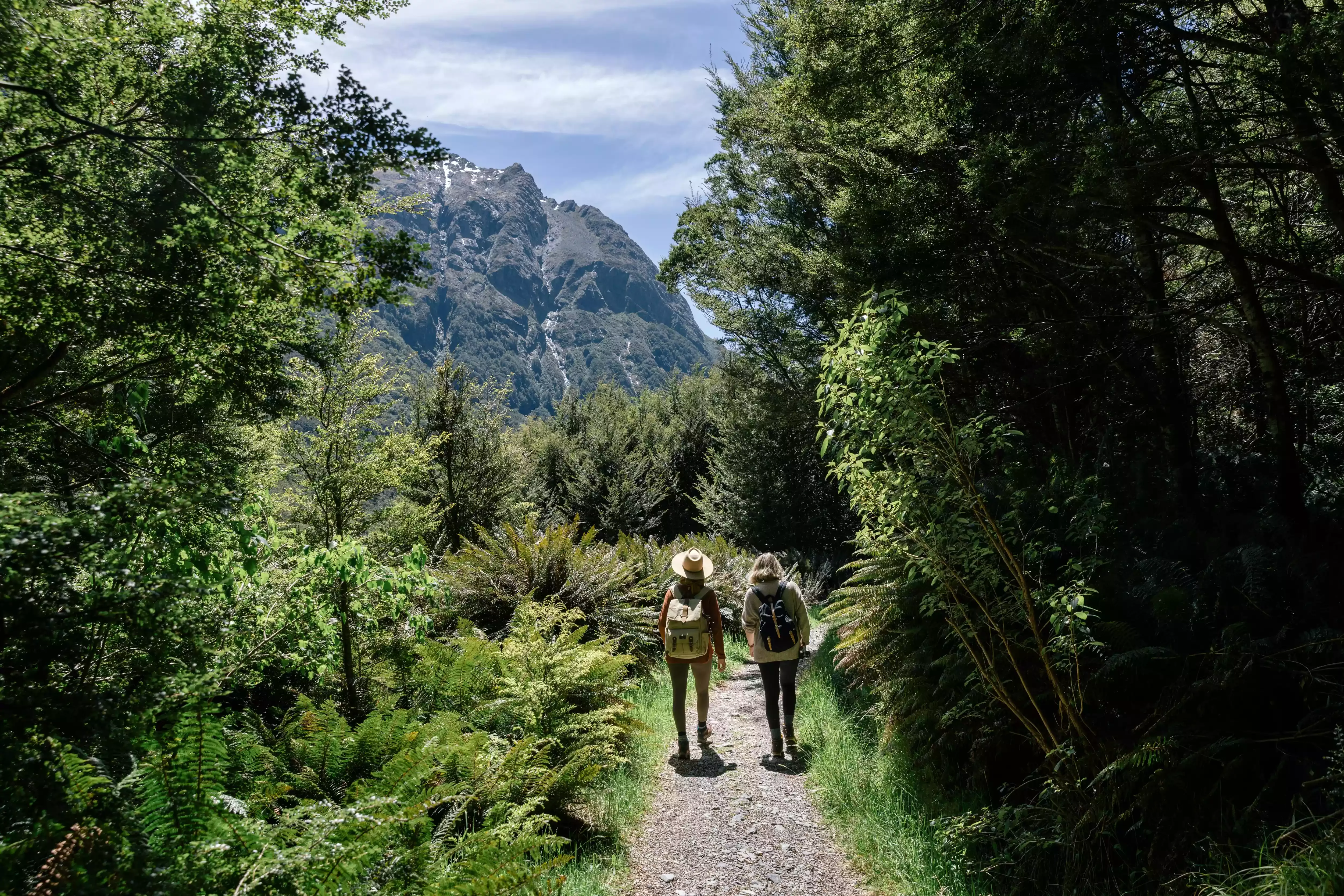 luxury hike Routeburn - Best Day Hikes in New Zealand