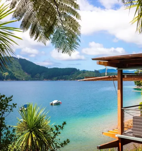 BAY OF MANY COVES RESORT_Queen Charlotte Sound