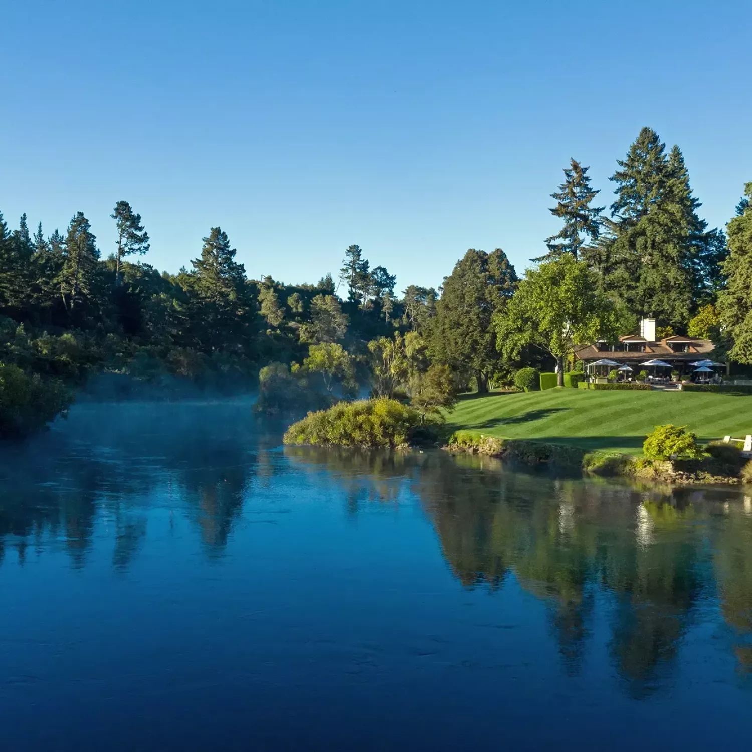 NZ journey, Huka Lodge, Taupo, cr Baillie Lodges