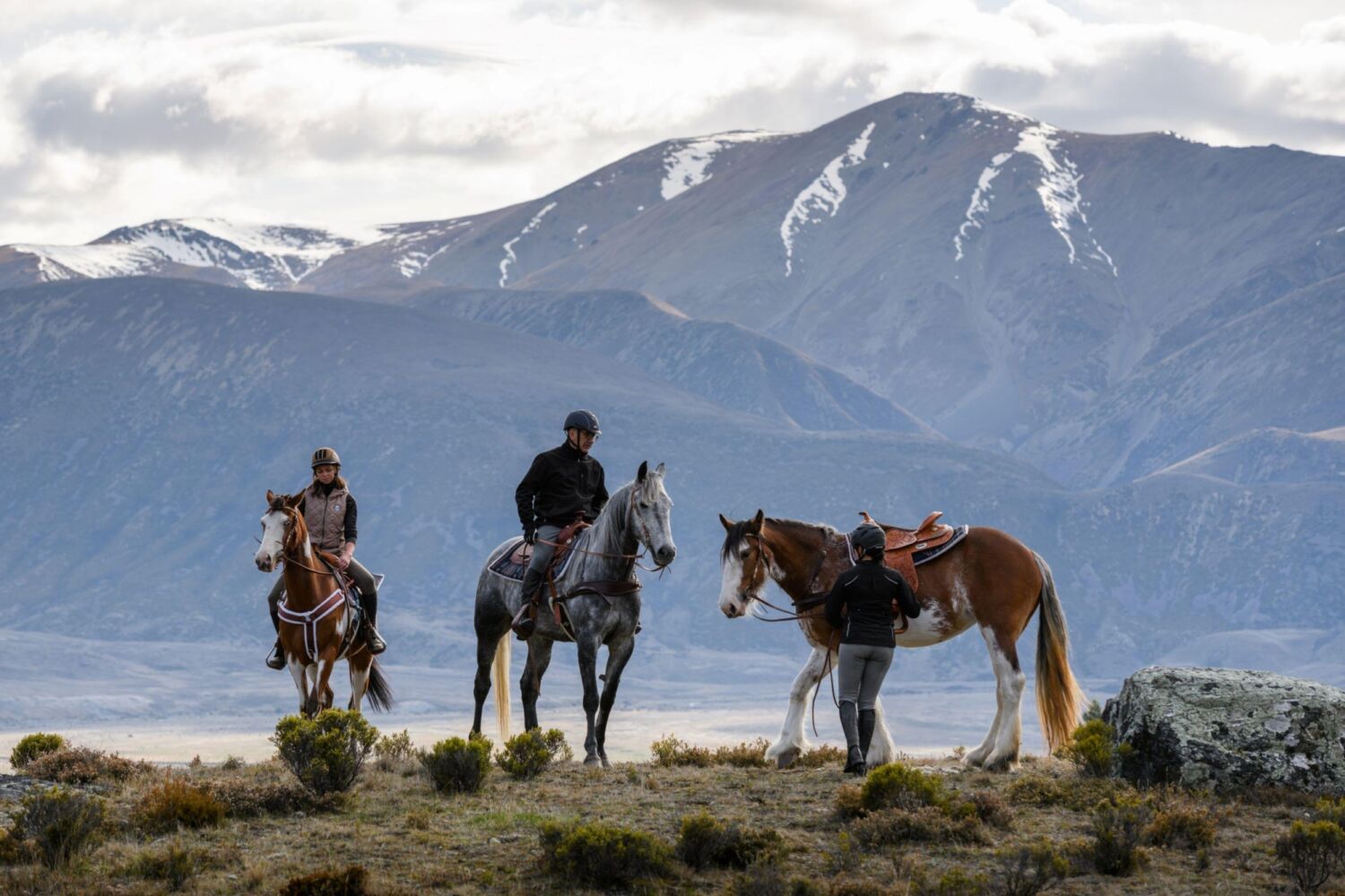 Horse Trek Lindis Hotel Ahuriri Valley NZ