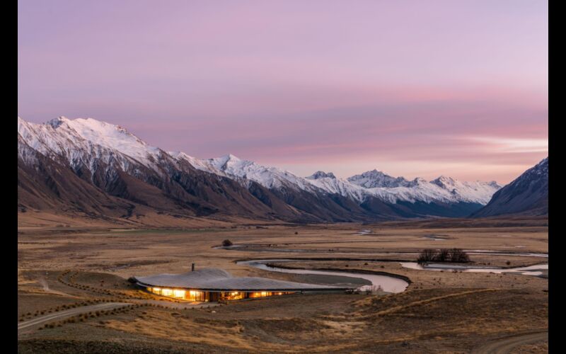 Luxury lodge accommodation on NZ journey, cr The Lindis Hotel Ahuriri Valley