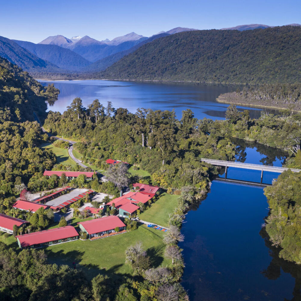 Wilderness Lodge Lake Moeraki Aerial