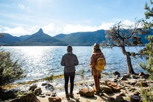 Lake St Clair Walk at Echo Point, cr Walk into Luxury