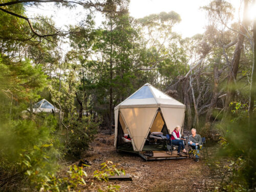 Flinders Island Walk Eco-Camp Lachlan Gardiner