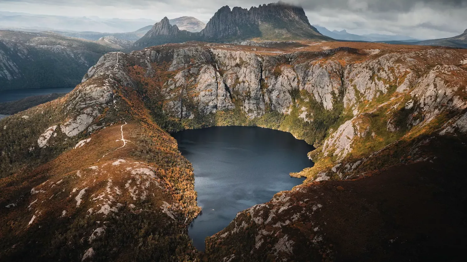 Crater Lake Cradle Mountain