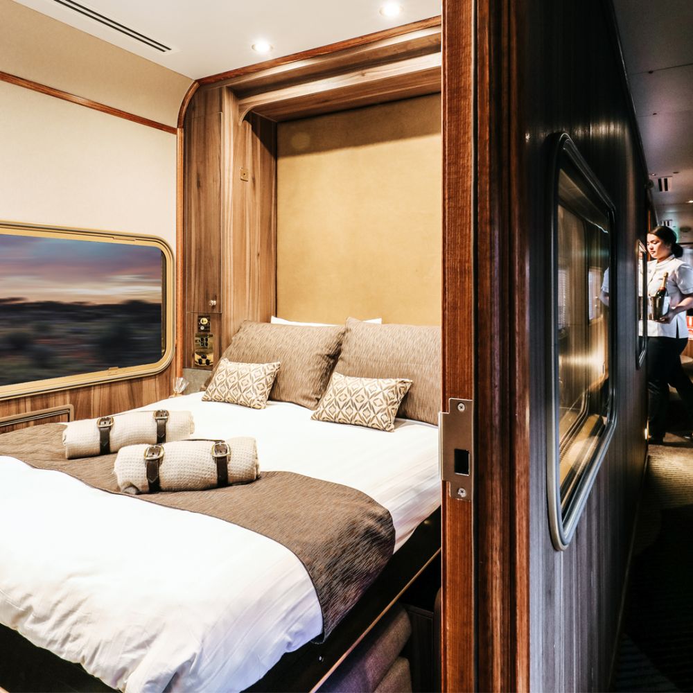 JBRE on train Platinum service platinum double room by nigh HA in passage way 1920