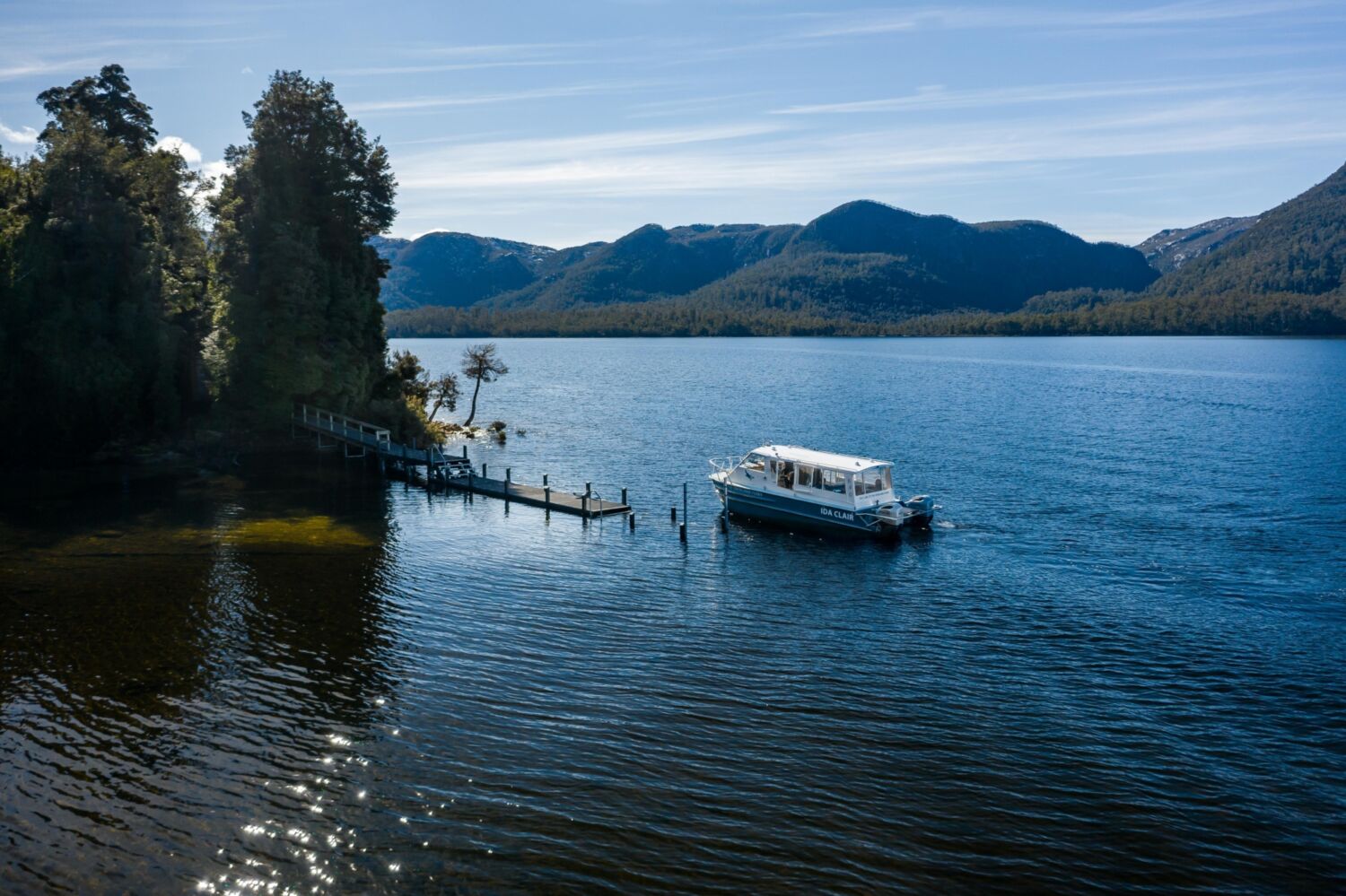 Walk into Luxury Lake St Clair Walk Boat Ride Natasha Mulhall