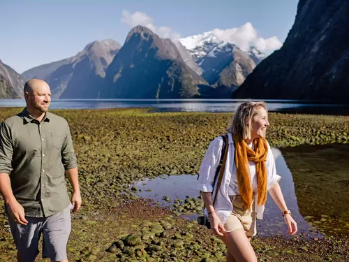 Milford Sound, Blanket Bay Walk, cr Walk into Luxury