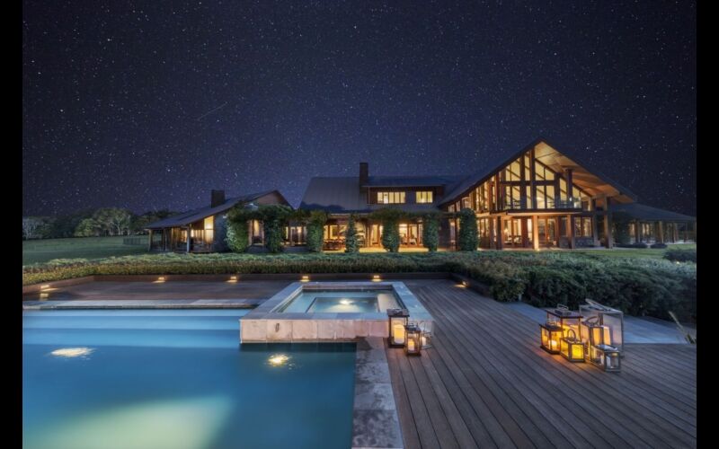 Spicers Peak Lodge starry night