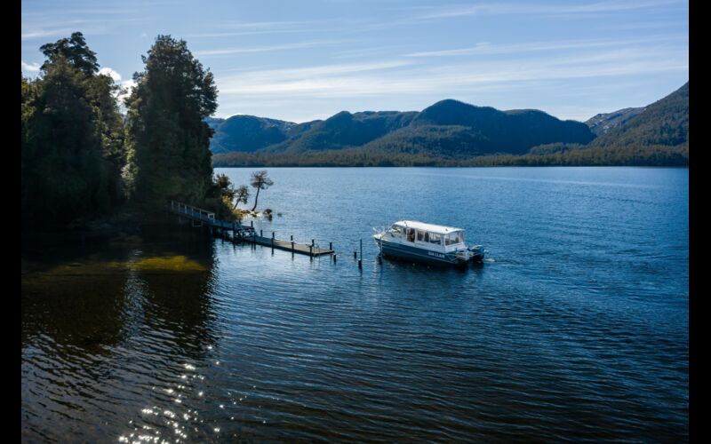 Walk into Luxury Lake St Clair Walk Boat Ride Natasha Mulhall